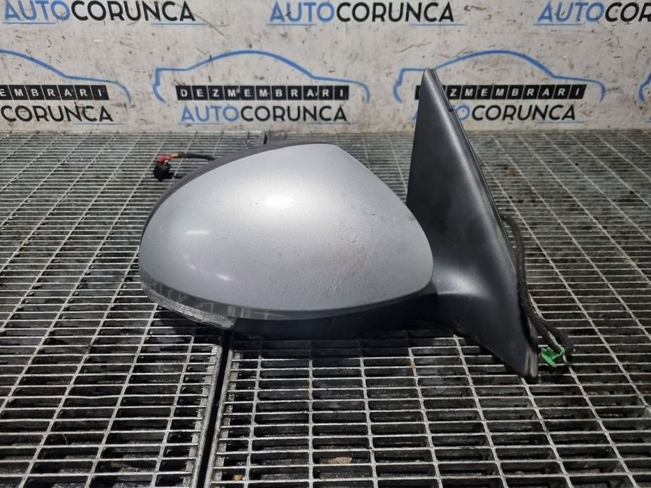 Oglinda dreapta Volkswagen Tiguan 5N 2008 - 2011 4 Usi Reflex silver Metalic LA7W (1326) ...