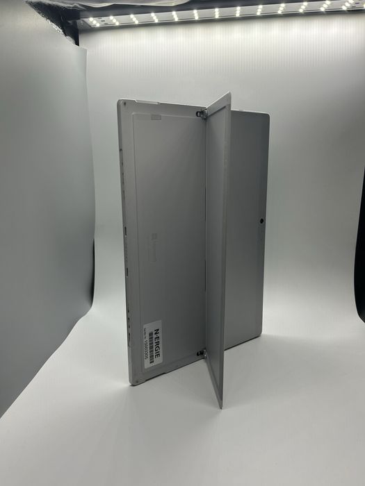 Tablet Microsoft Surface PRO 5 - 1807 - Sticla Crapata -i5 - 256Gb SSD