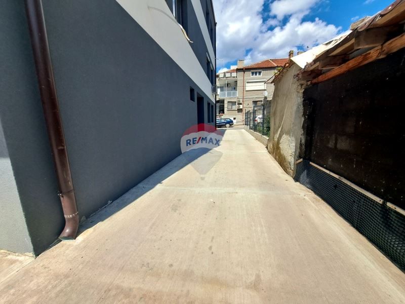 Дава се под наем Гараж / Паркомясто в Варна, Левски - 20 кв.м за 51 € - Снимка #7