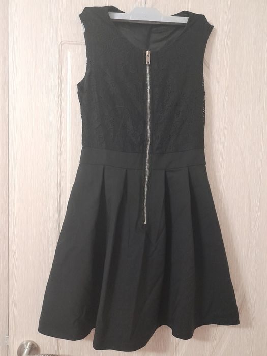 Рокли.        .                         .