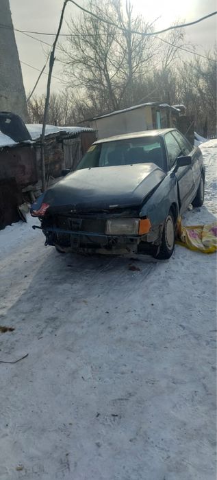 Продам Ауди 80 в аварином состояний