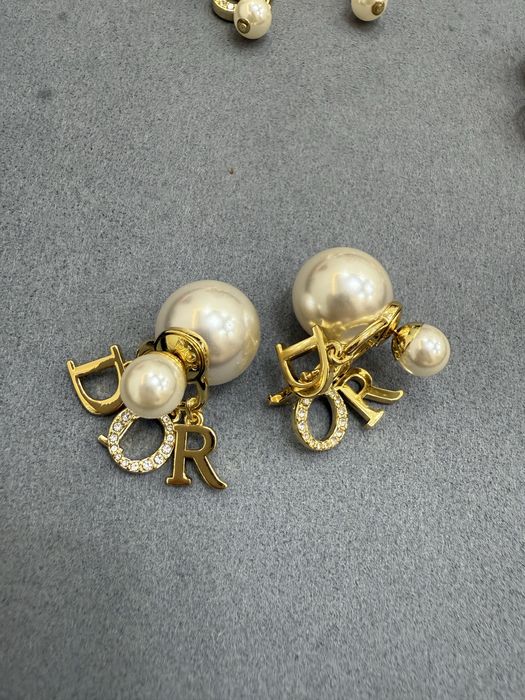 Серьги и брошь Dior с упаковкой