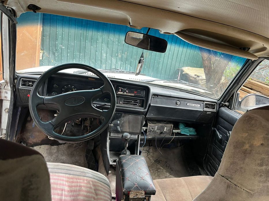 Жигули ваз 2107  на ходу