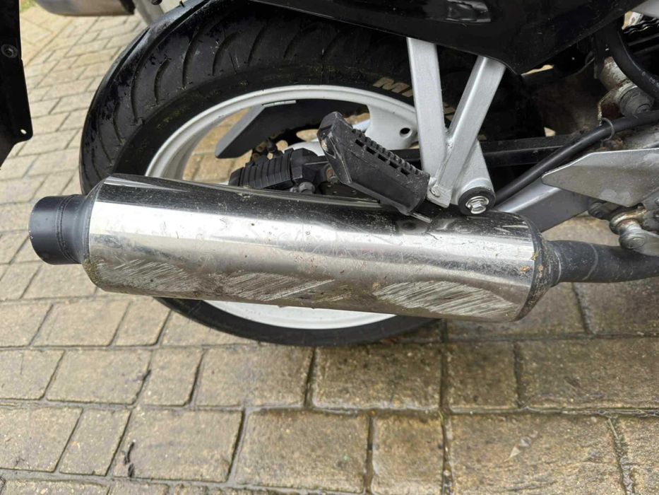 motocicleta Suzuki 500