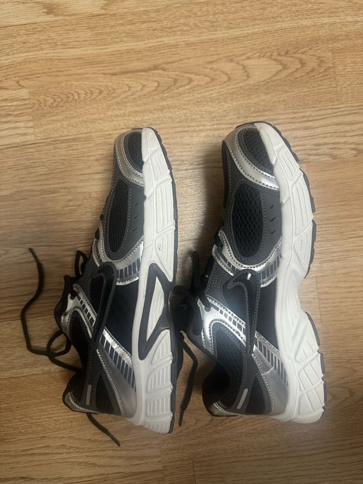 кроссовки nike.