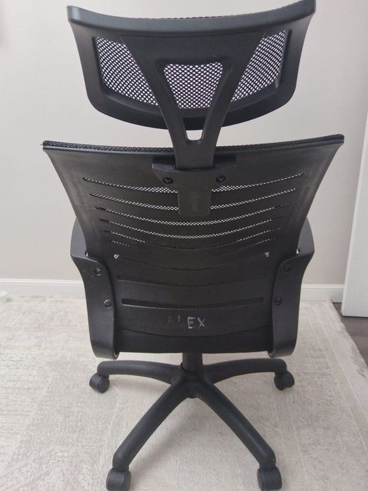 Продам Офисный стул