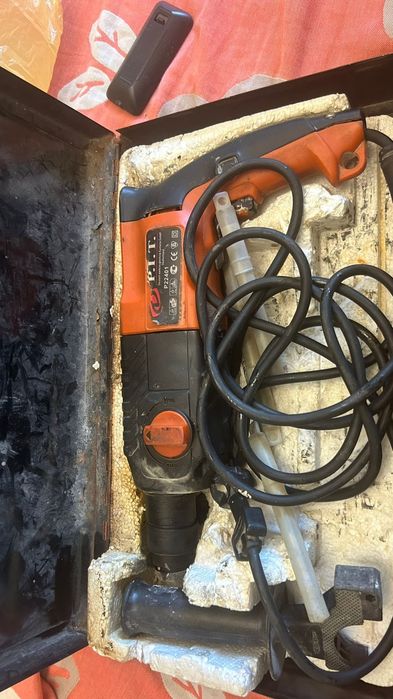 Продам перфоратор P.I.T P22401 (б/у)