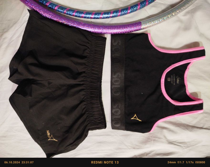 Топ и  шорты Solo по 125, юбка-сетка