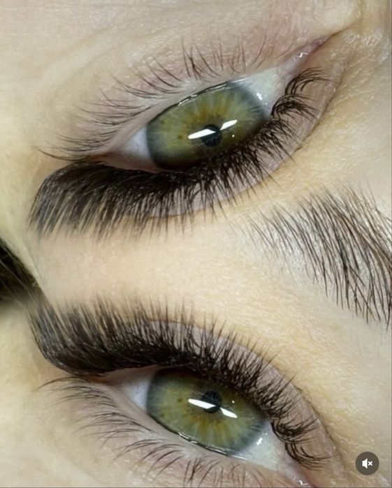 Наращивание ресниц и оформление бровей