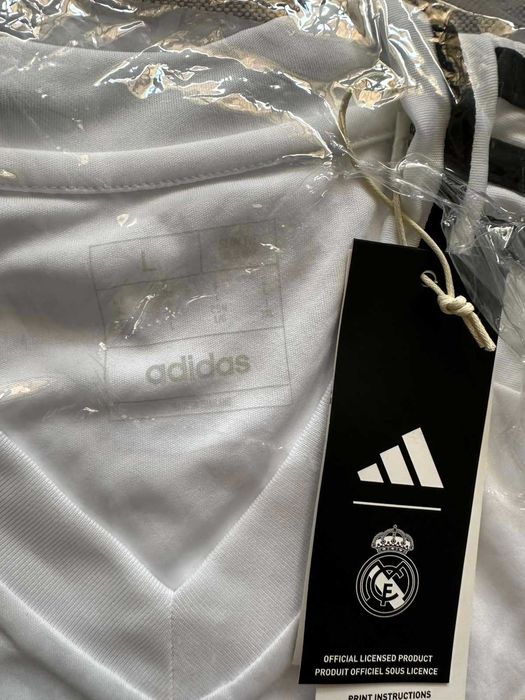 Чисто нови оригинални тениски Adidas Real Madrid налични M и L