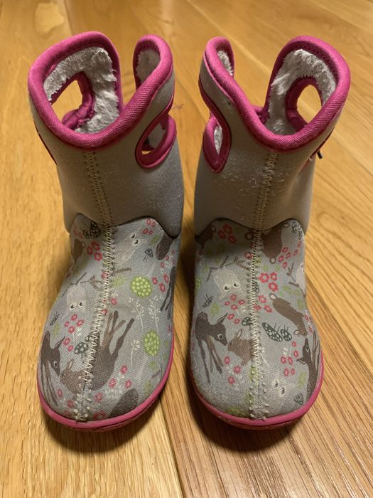 Cizme Baby bogs 17,50 cm lungimea talpicului, in stare bun