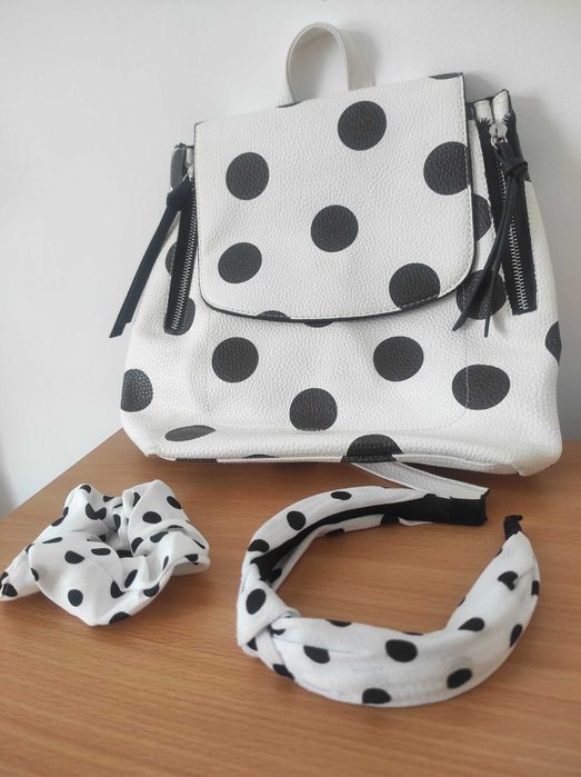 Комплект раница и аксесоари за коса