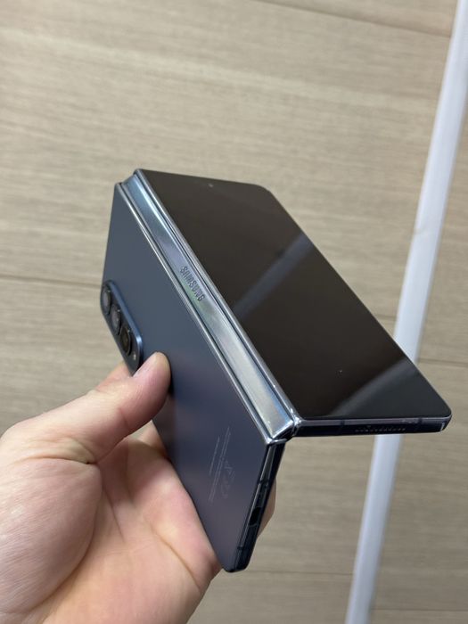 Samsung Fold 4. 256gb