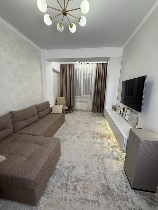 Продажа дивана в гостиную