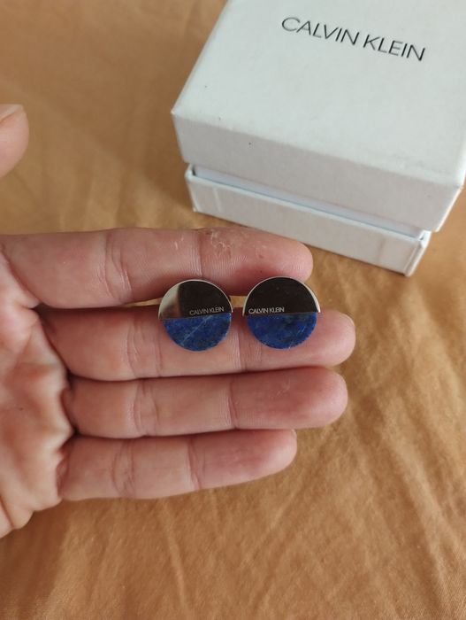 Оригинални обеци на Calvin Klein