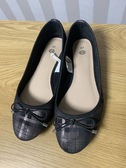 Balerini C&A , numarul 37