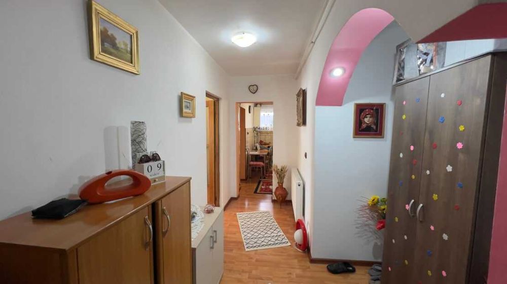 2 camere piața centrală de vânzare