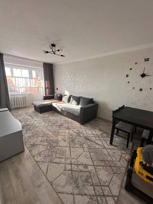 Продается 3-комнатная квартира