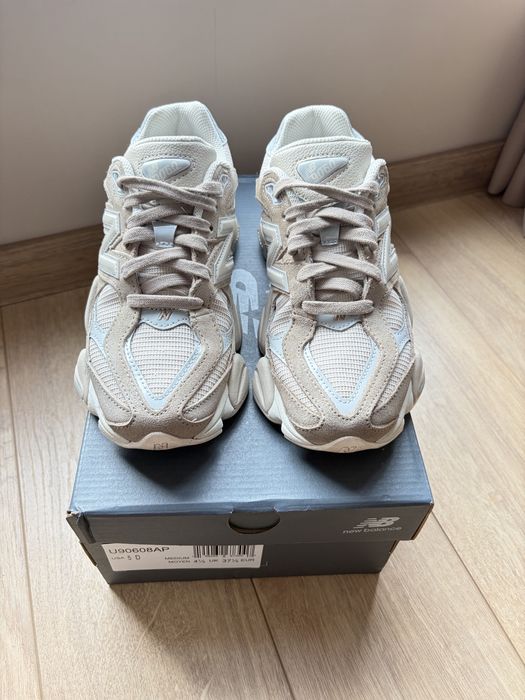 New balance 9060