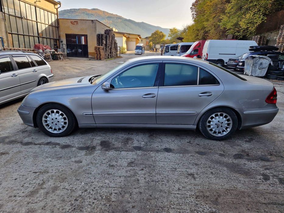 Mercedes W211 E220CDI 150кс ръчка седан НА ЧАСТИ!