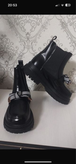 Продам осенние сапоги