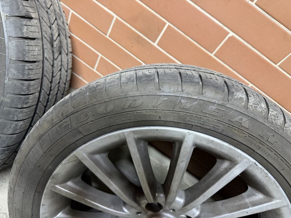 Продам диски Р18 с резиной