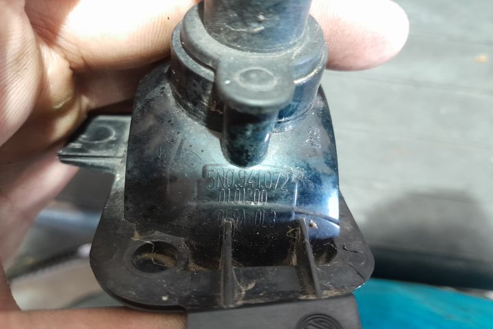 Lampa marsarier 5N0941072 BARA SPATE 5N0941072 BARA SPATE Volkswagen