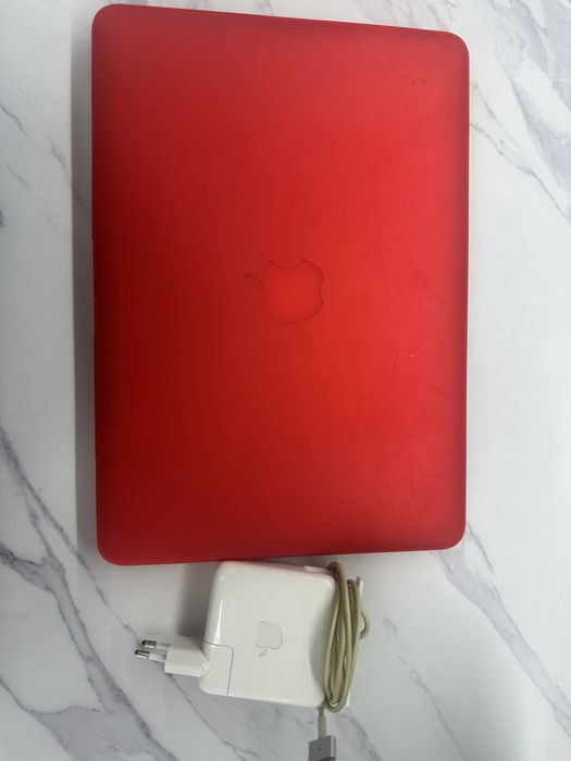 Продам Macbook pro 2015