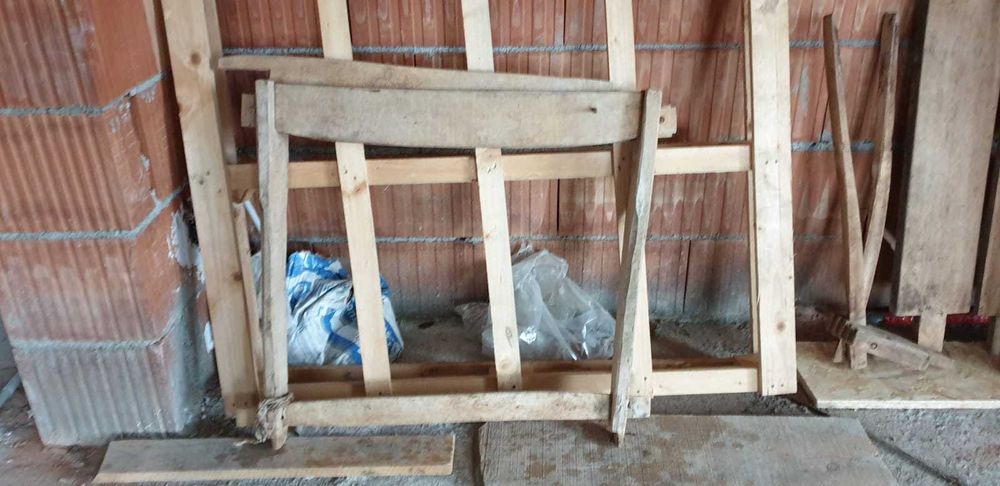 Război de țesut demontat 100 de ani + roată de tors + frângător