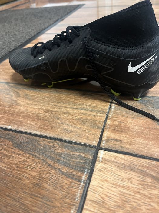 Ghete de fotbal nike