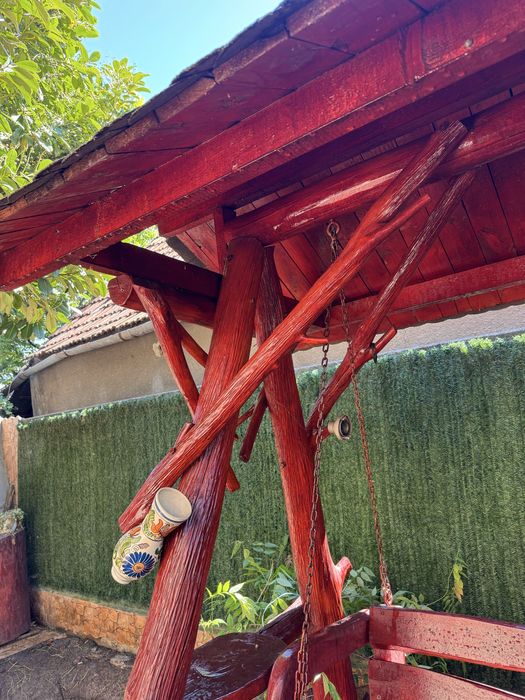 Leagăn rustic din lemn masiv
