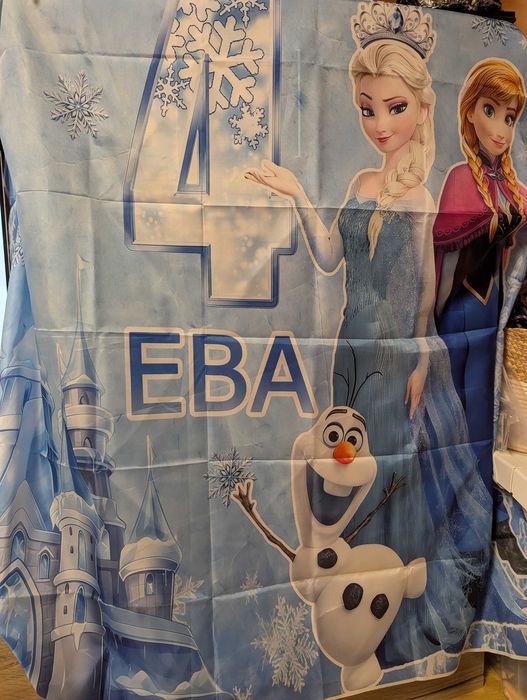 Украса за рожден ден Елза и Анна