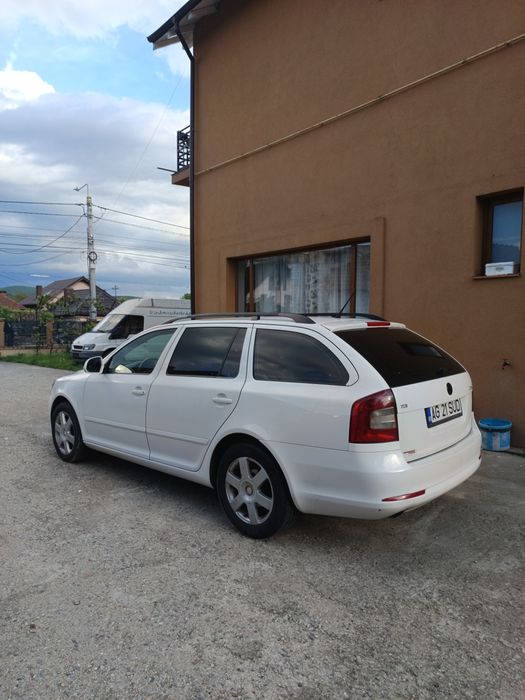SKODA Octavia 2012 — imagine 4