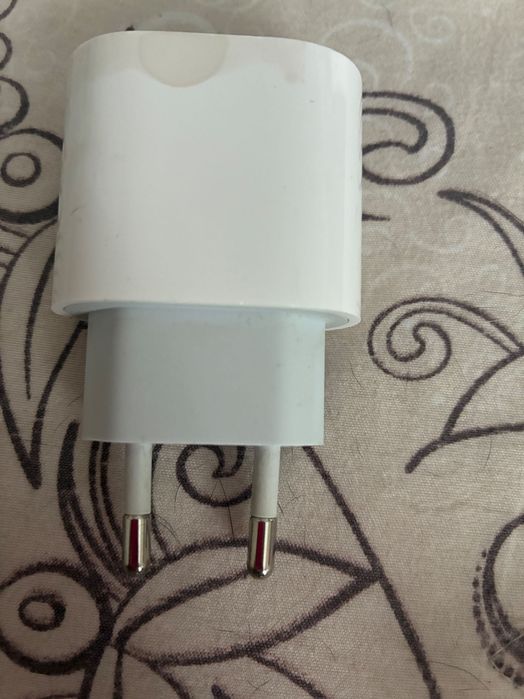 Iphone12  бял  в добро състояние