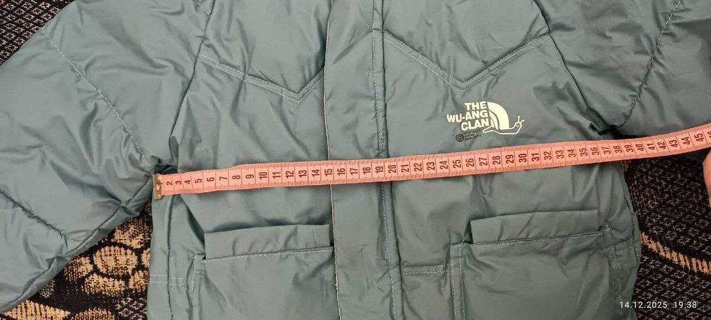 Куртка  зимняя для мальчика 5-6 лет