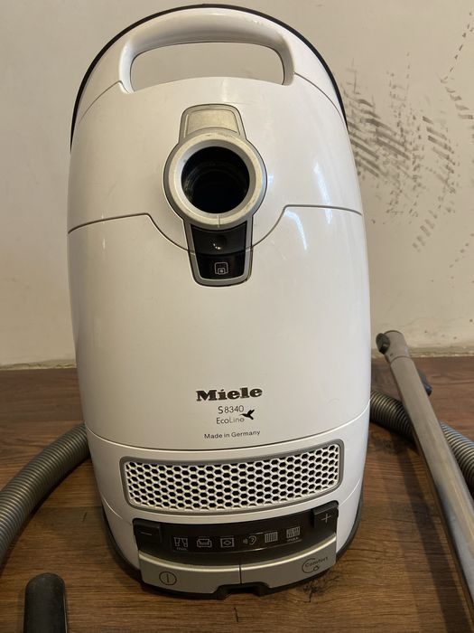 Miele model S 8340