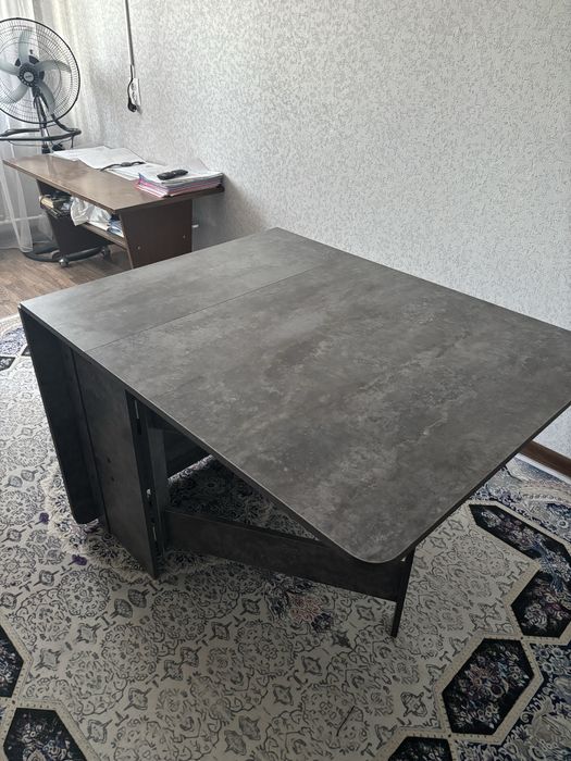 Продам стол книжка