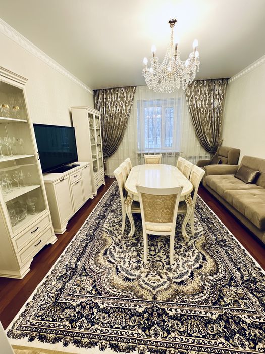 Продам 3 ком квартиру Шахтерская 32а
