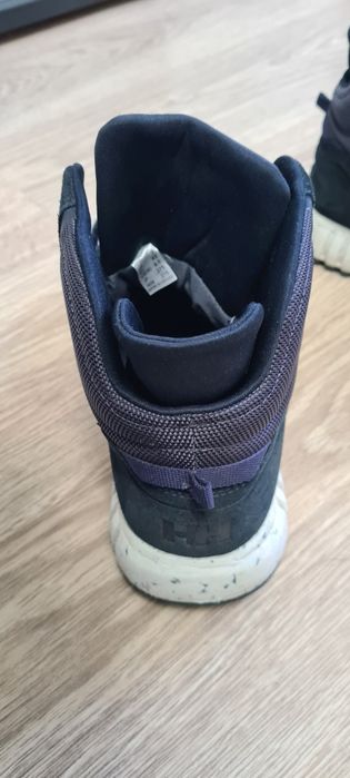 Зимни обувки висок клас водоустойчиви и топлоустойчиви Helly Hansen 43