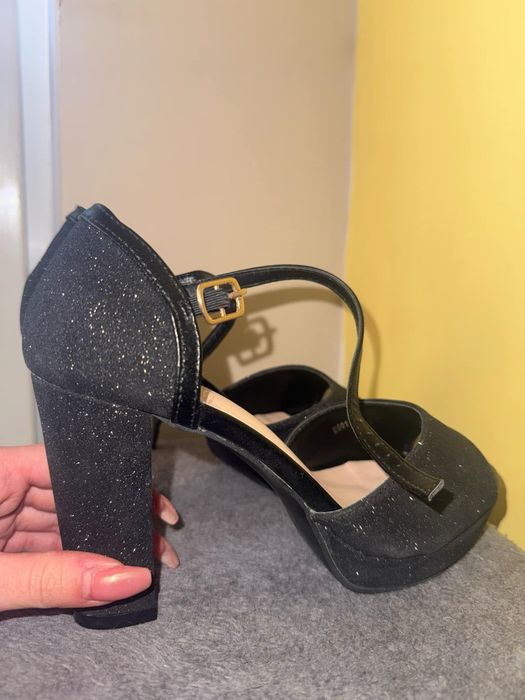 Бална рокля и обувки към нея! Нова цена 490 лева!