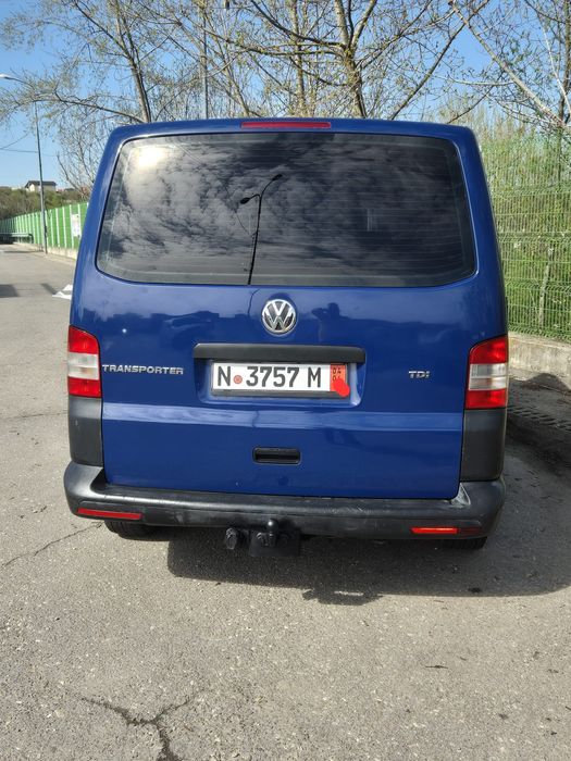 T 5  Caravelle  2014  9 Locuri ,Lung adus recent