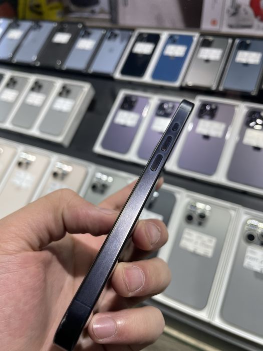 iPhone 15 pro 256 LL/A e-sim