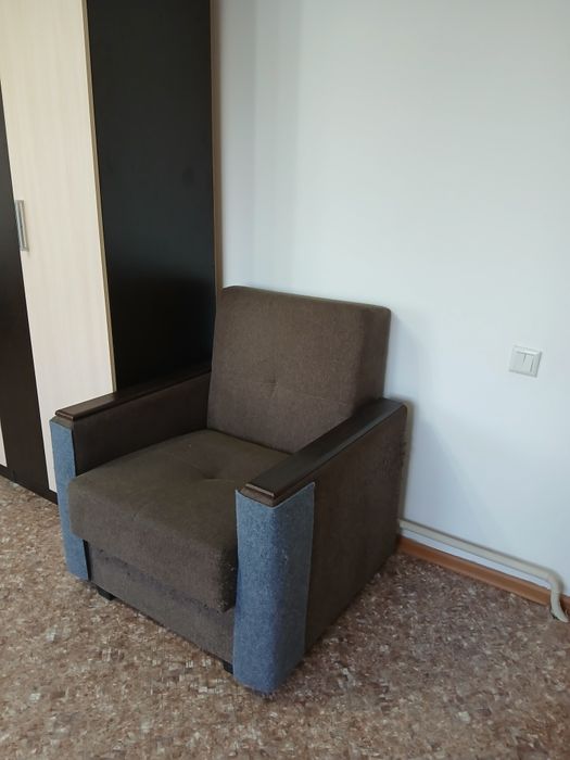 Продам диван и кресло
