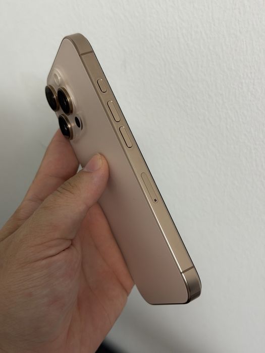 iPhone 16 Pro Desert Titanium 128G