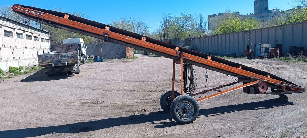 Продам ленточный погрузчик
