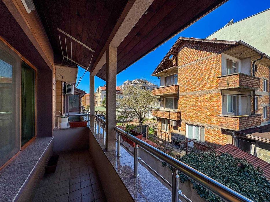 Продава се Двустаен апартамент в Бургас, Сарафово - 72 кв.м за 985 €/кв.м - Снимка #10