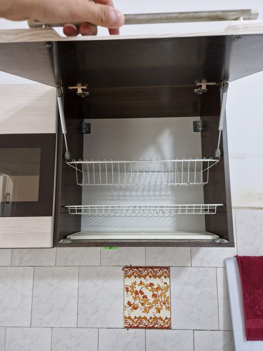 Кухонная мебель срочна