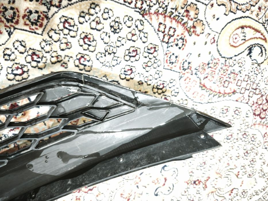 Продам решетку Тойота Камри 50