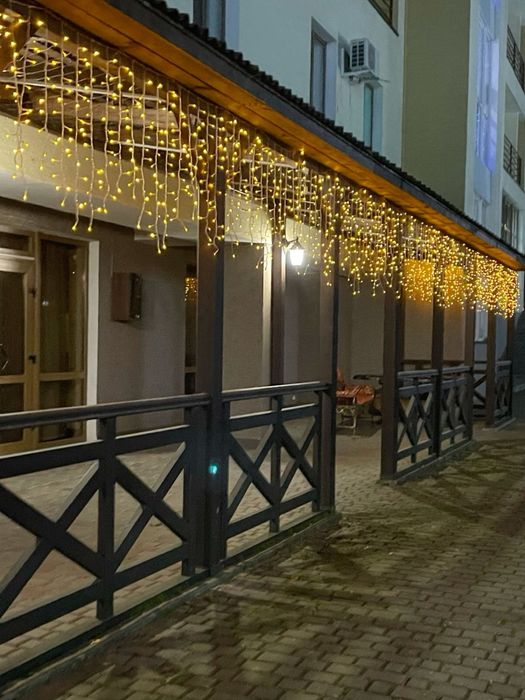 Гирлянды уличные новогодние