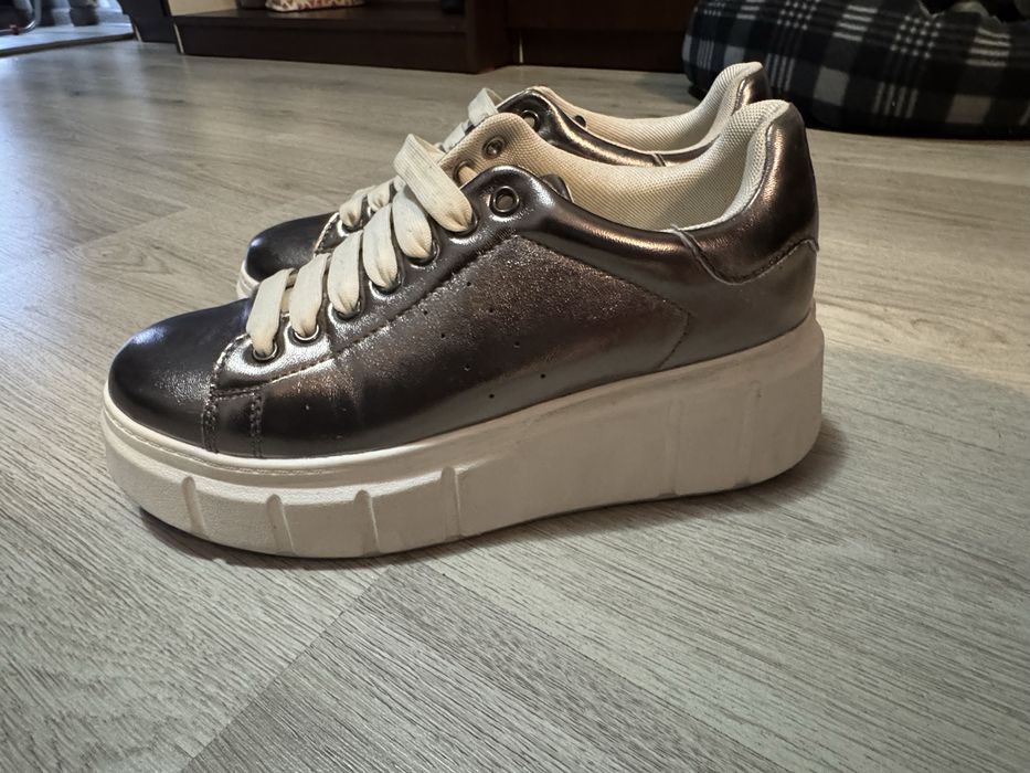 Кецове на платформа Tamaris